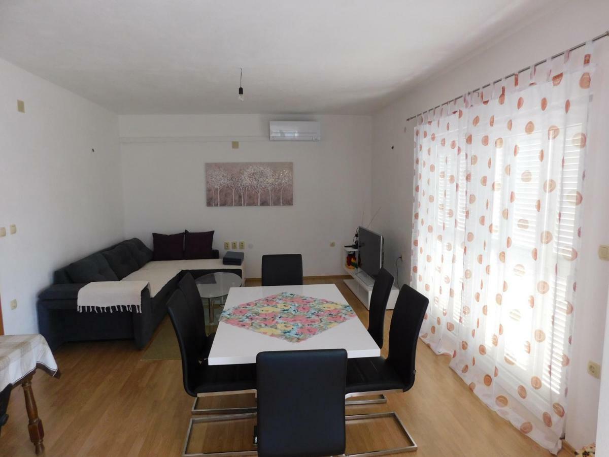 Apartment Mrso Podstrana Zewnętrze zdjęcie