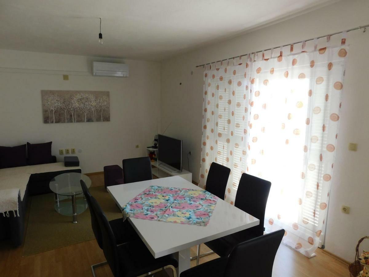 Apartment Mrso Podstrana Zewnętrze zdjęcie